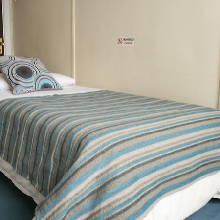 Hostal Del Sur Punta Arenas Exterior photo