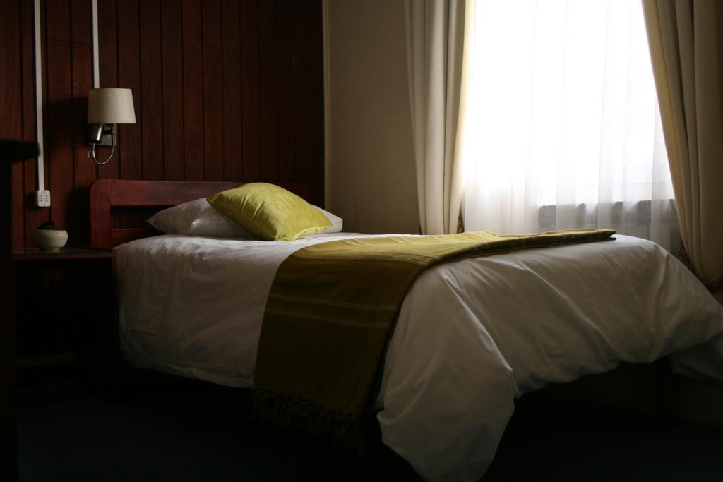 Hostal Del Sur Punta Arenas Exterior photo