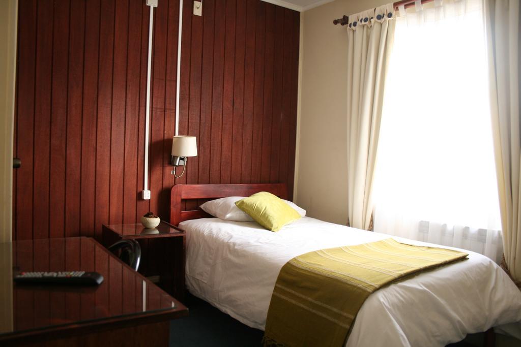 Hostal Del Sur Punta Arenas Room photo